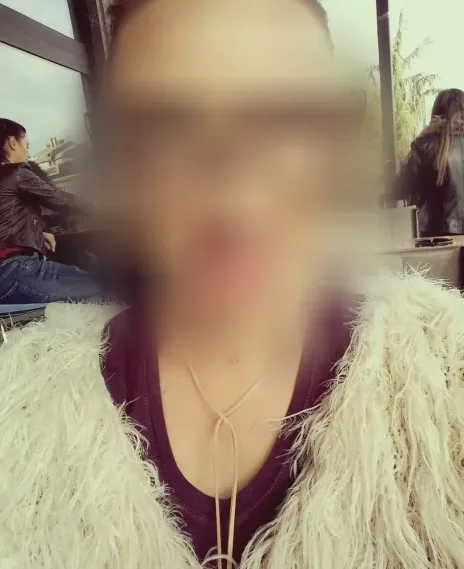 Kim, 35