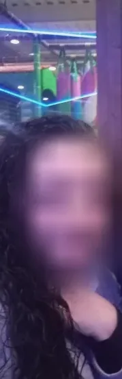 Laura, 32