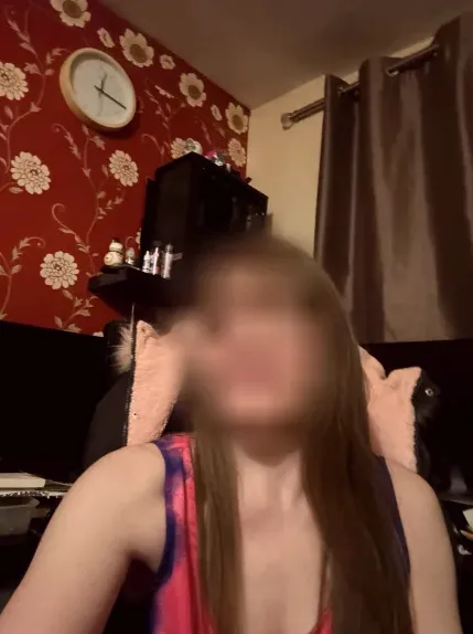 Merel, 37