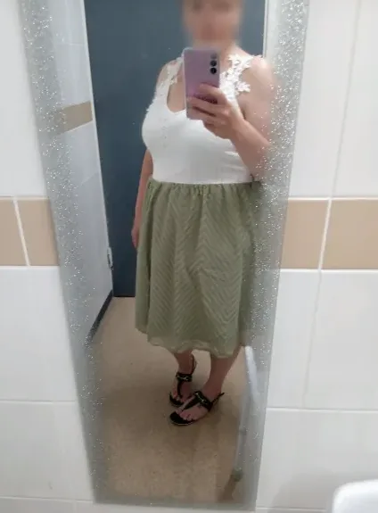 Nathalie, 38