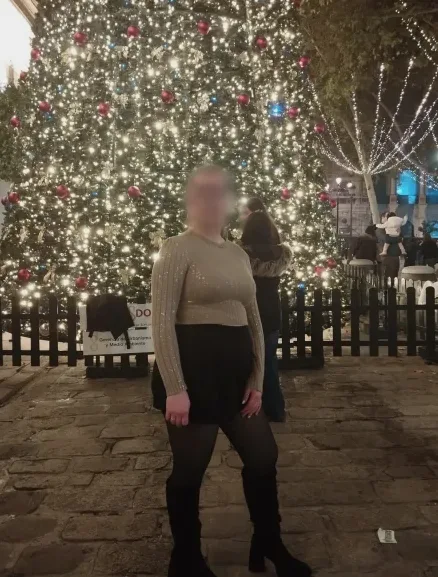 Zainab, 23
